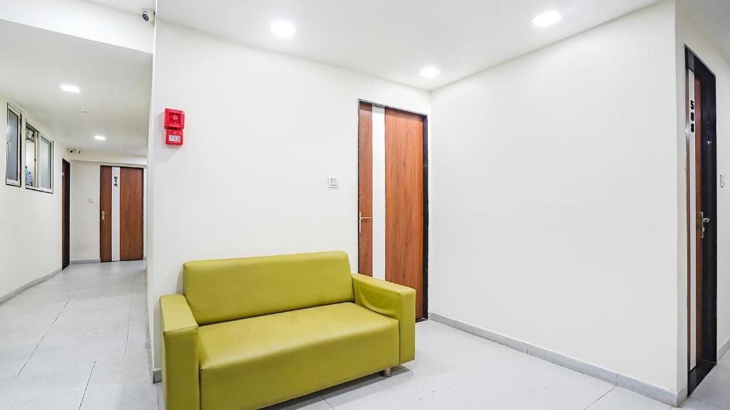 Posezení v ubytování FabHotel Vishala In