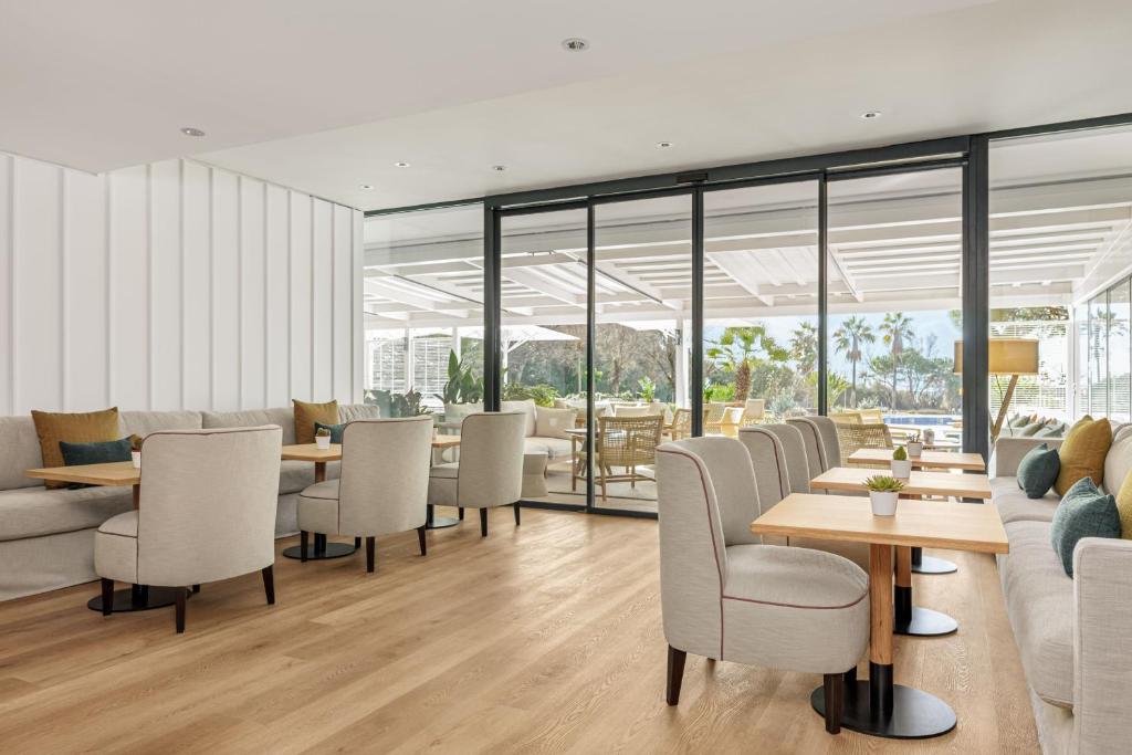 Posezení v ubytování AC Hotel Gava Mar
