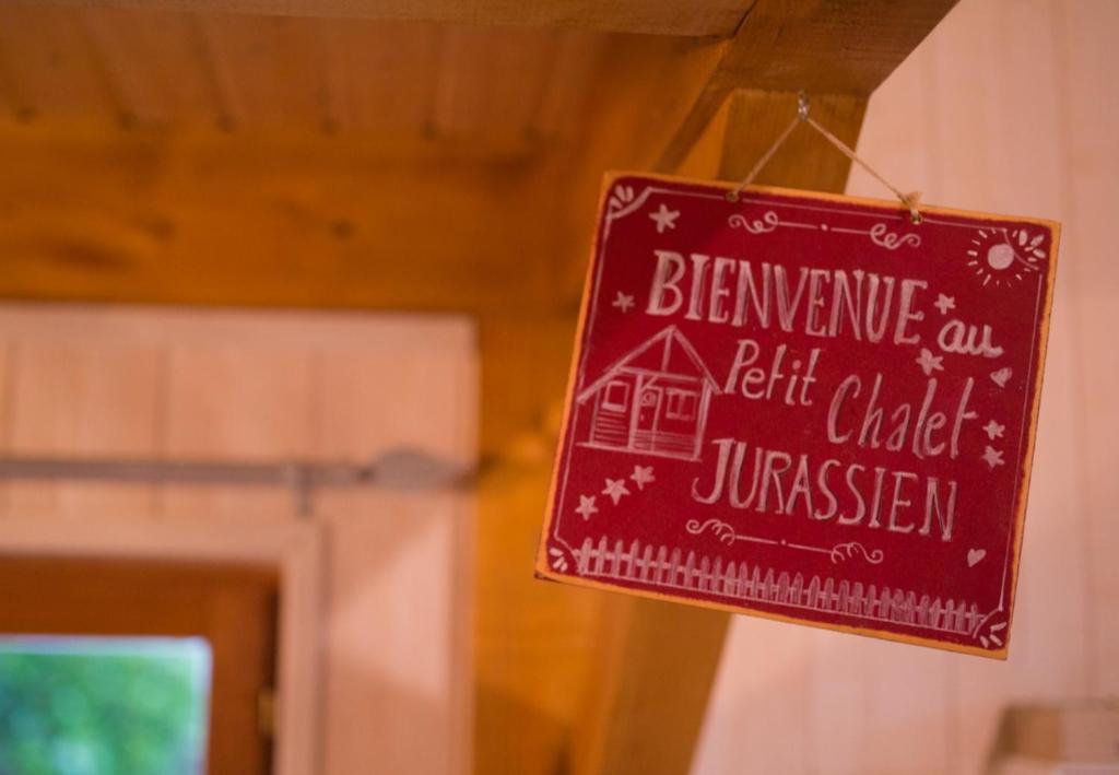 Le petit chalet jurassien - Tweepersoonskamer Met Terras