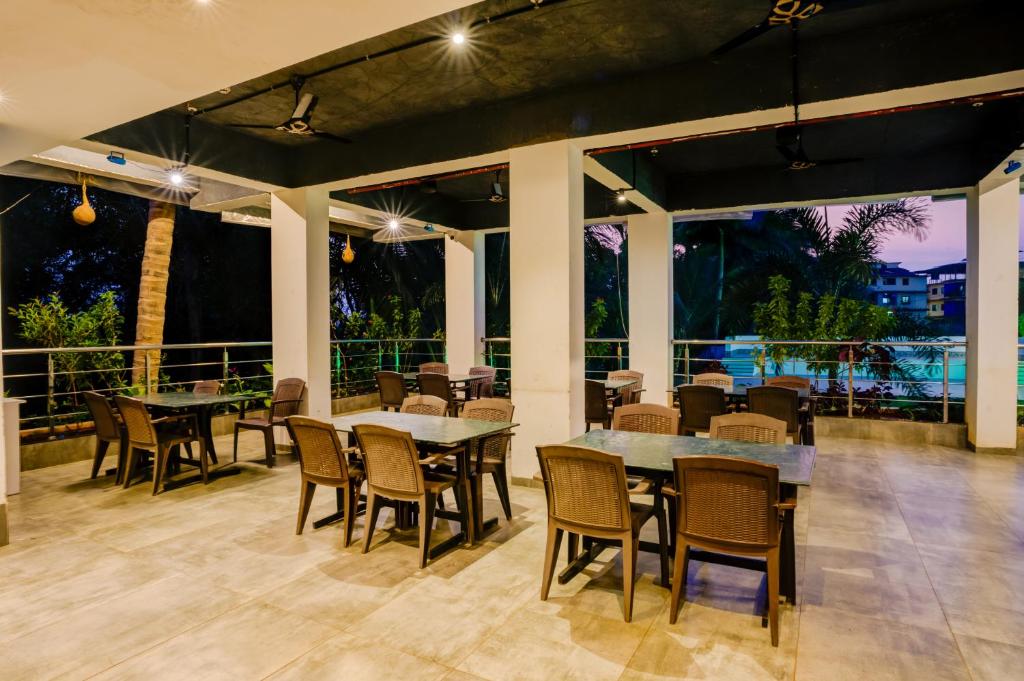 Balkón nebo terasa v ubytování KAMAT'S DAFFODIL RESORT GOA