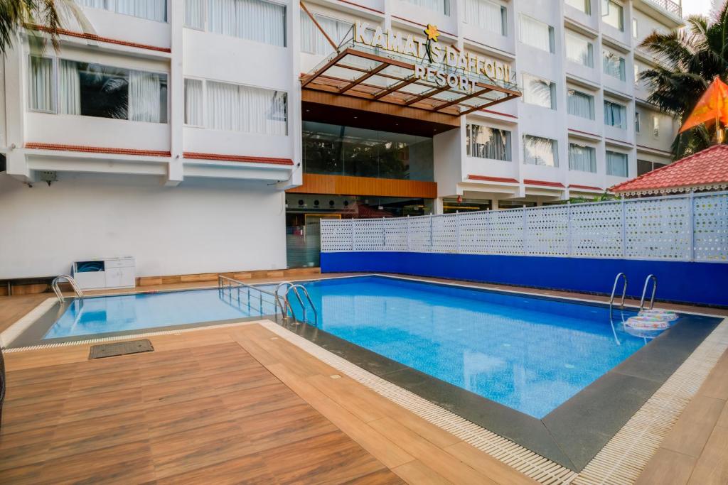 Bazén v ubytování KAMAT'S DAFFODIL RESORT GOA nebo v jeho okolí