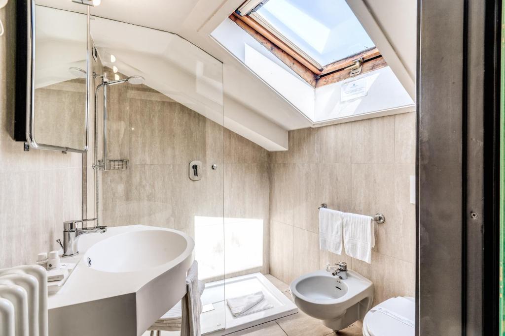 Albergo Firenze - Double Room With Small Double Bed - Attic