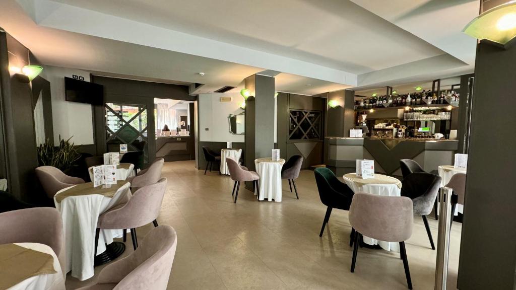 Restaurace v ubytování Hotel Royal