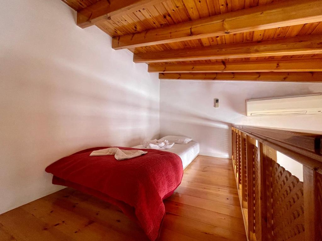 Łóżko lub łóżka w pokoju w obiekcie Odyssey House