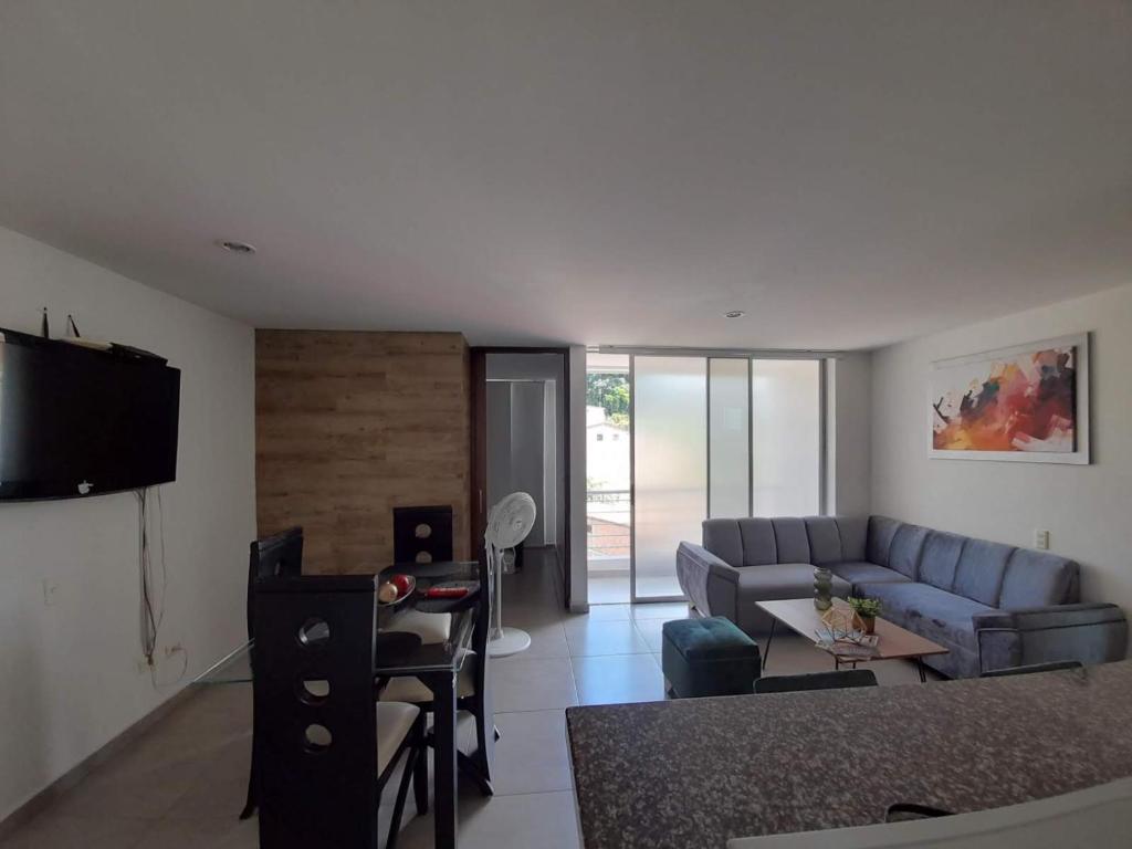 TV a/nebo společenská místnost v ubytování Gaira Apartamento Amoblado Bucaramanga