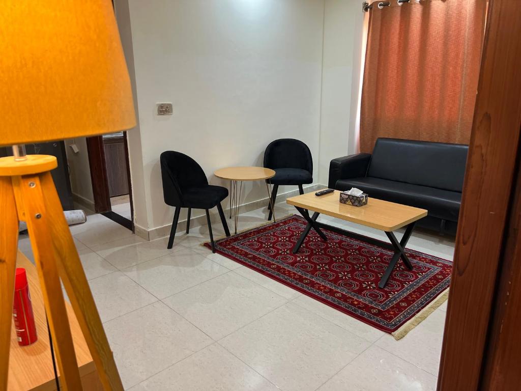 JoyUs Serviced Apartments E-11 - Apartment With Terrace