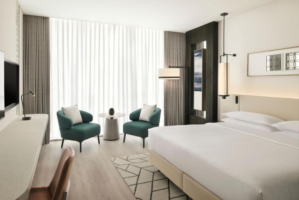 Sheraton Grand Hotel, Dubai - Deluxe Room, Guest Room, King