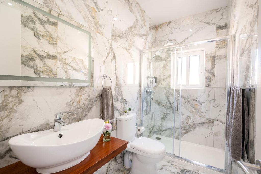 Ta' Dun Martin and taz-Zija Bed and Breakfast - 9