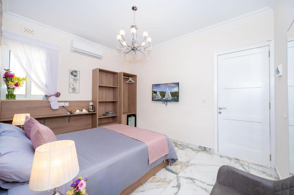 Ta' Dun Martin and taz-Zija Bed and Breakfast - 5