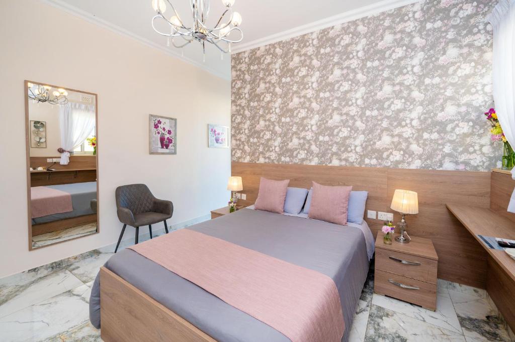 Ta' Dun Martin and taz-Zija Bed and Breakfast - 7