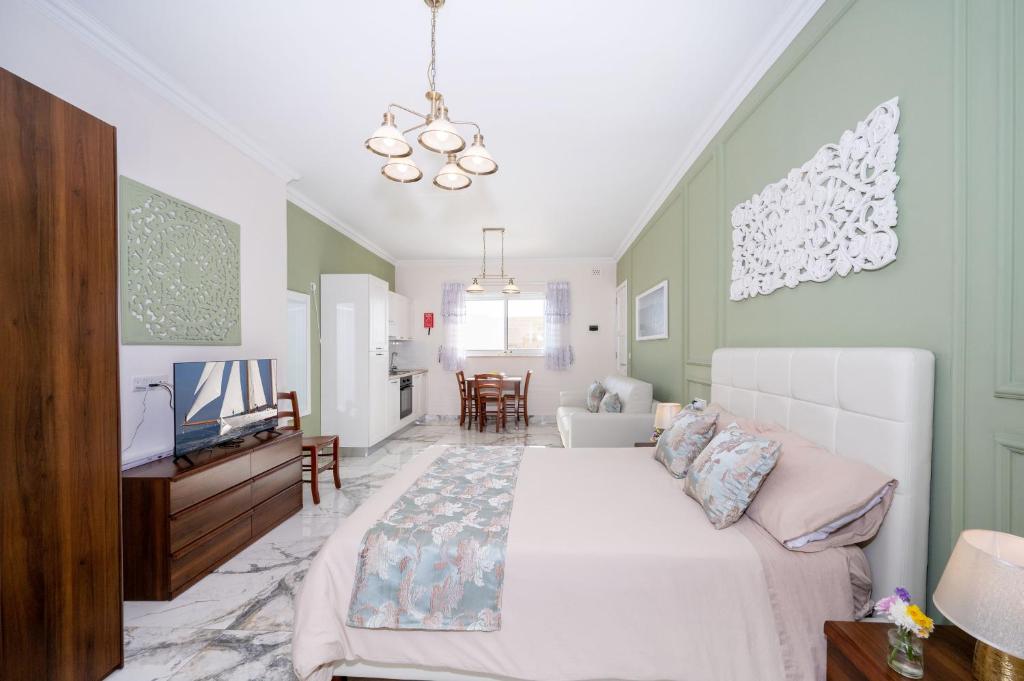 Ta' Dun Martin and taz-Zija Bed and Breakfast - 16