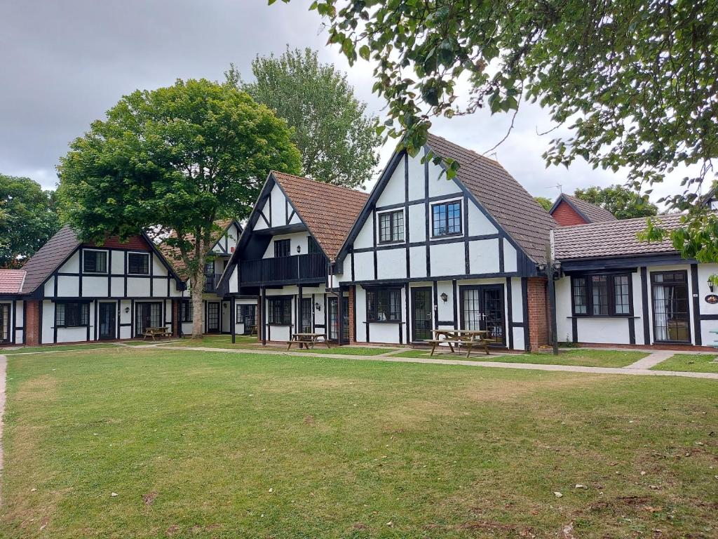 Zahrada ubytování 3.9. Tudor Court