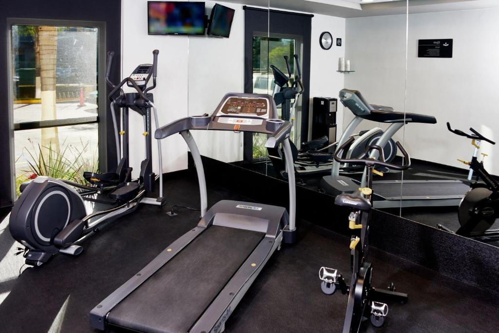 Fitness centrum a/nebo fitness zařízení v ubytování City Express by Marriott Queretaro