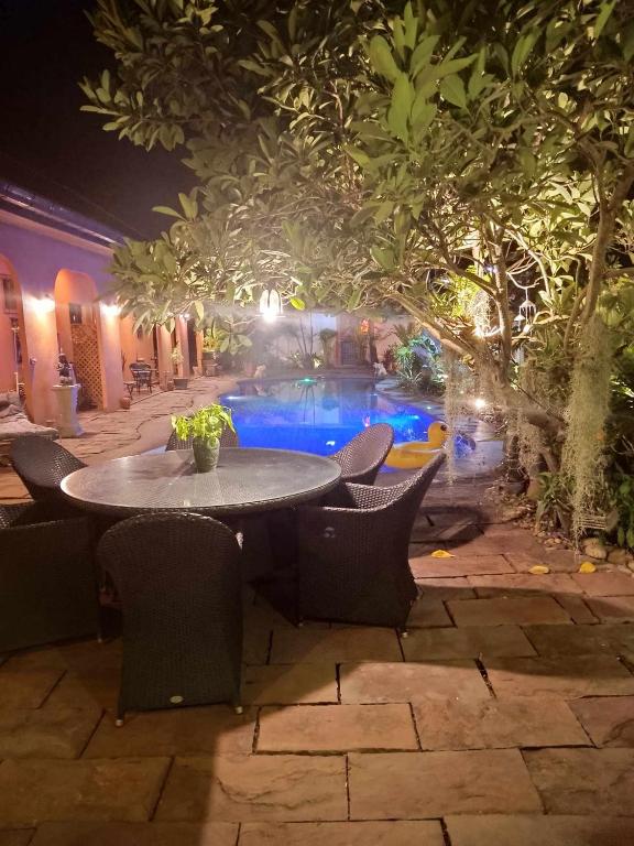 Bazén v ubytování Nirvana Pool Villa 2 nebo v jeho okolí