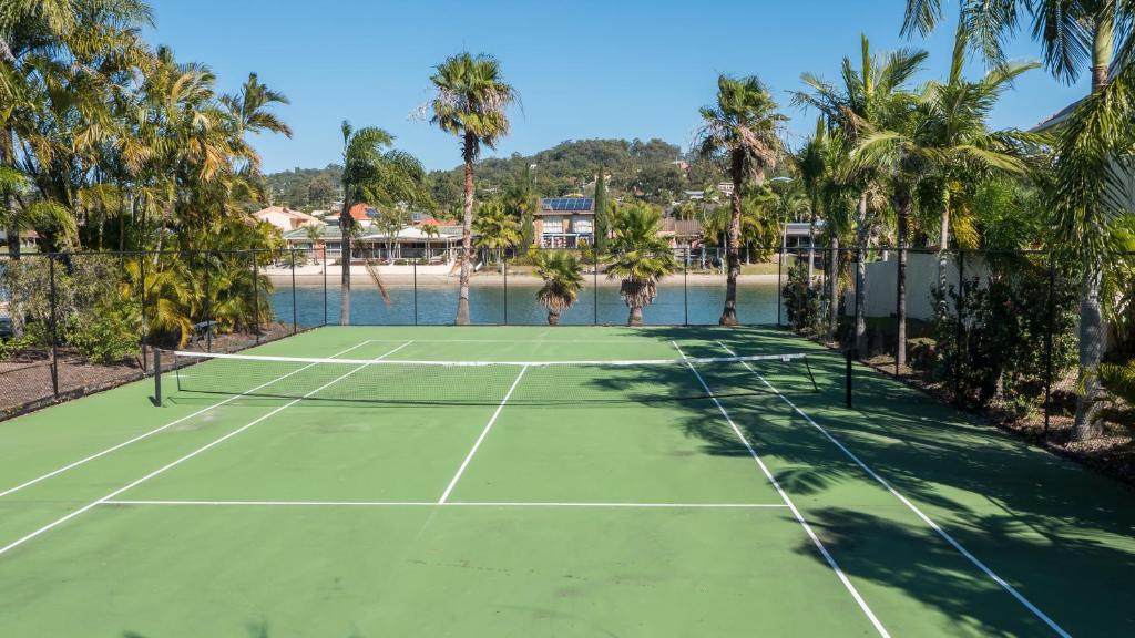 Tenis a/nebo squash v ubytování Isle Of Palms Resort nebo okolí