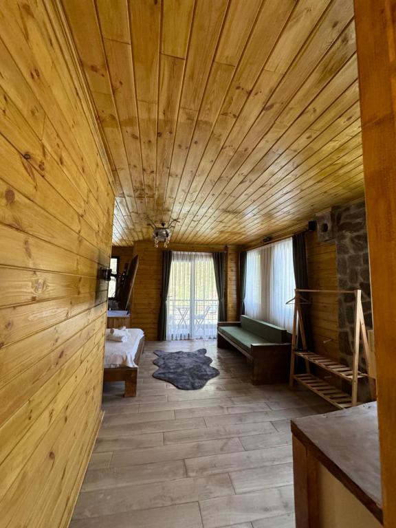 Postel nebo postele na pokoji v ubytování Karadeniz River Suit