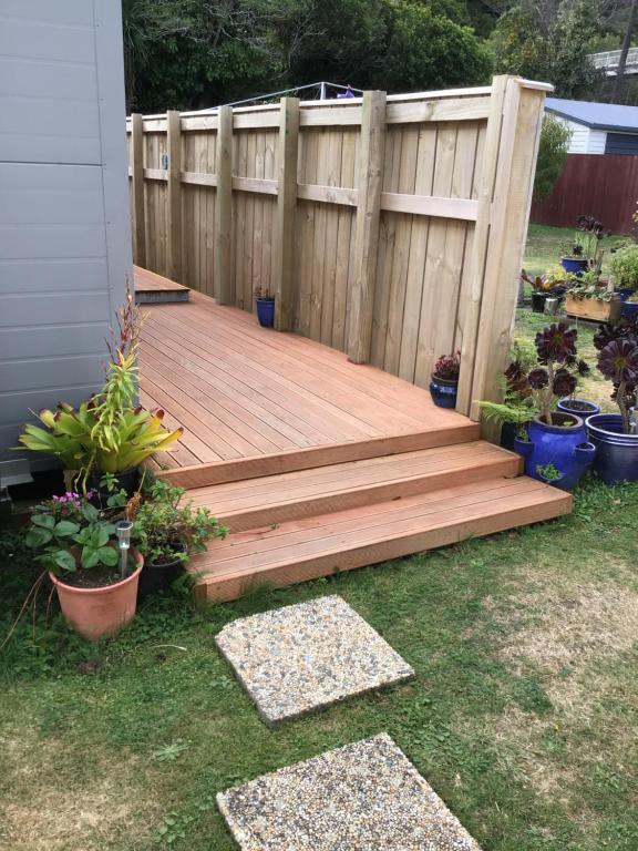 Adorable 1-bedroom guesthouse with a deck - Resim 10