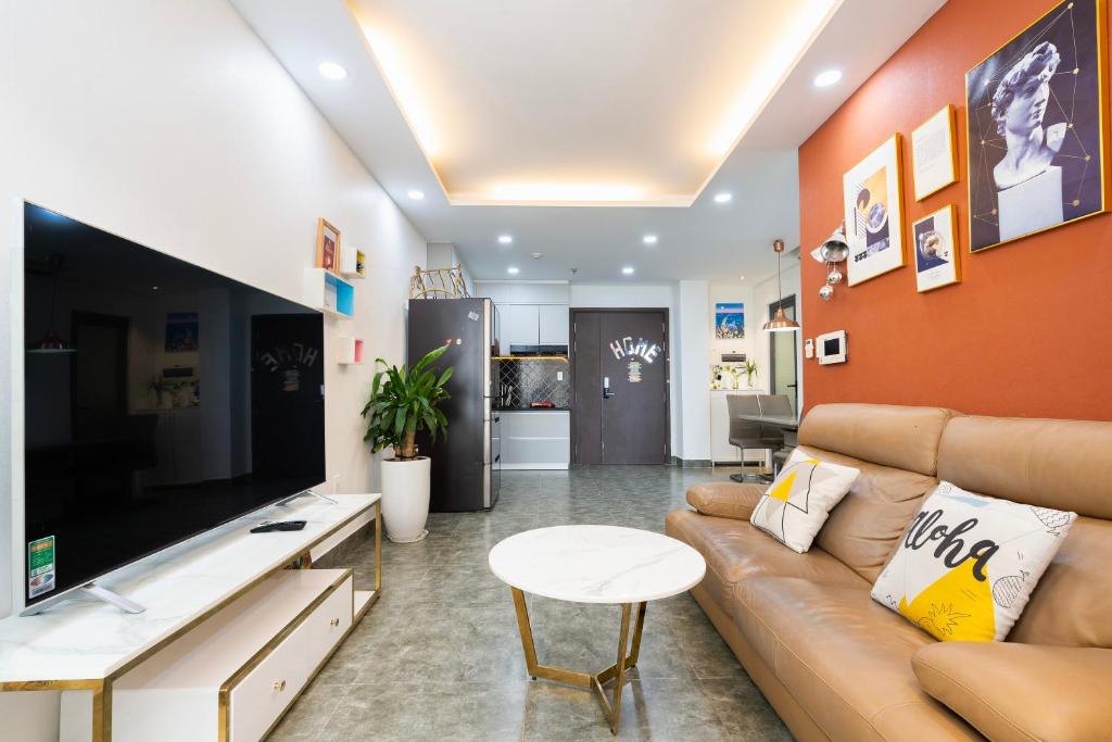 TV a/nebo společenská místnost v ubytování Saigon Downtown - Rivergate Residence