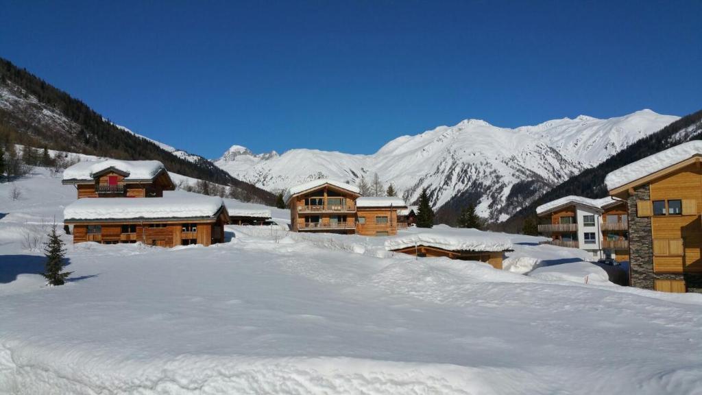 Chalet Breithorn- Perfect for Holiday with Amazing View! - Appartement De Trois Chambres Un
