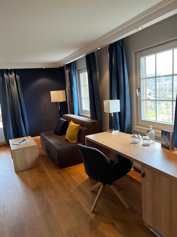 Posezení v ubytování Hotel Lamm Baiersbronn Mitteltal