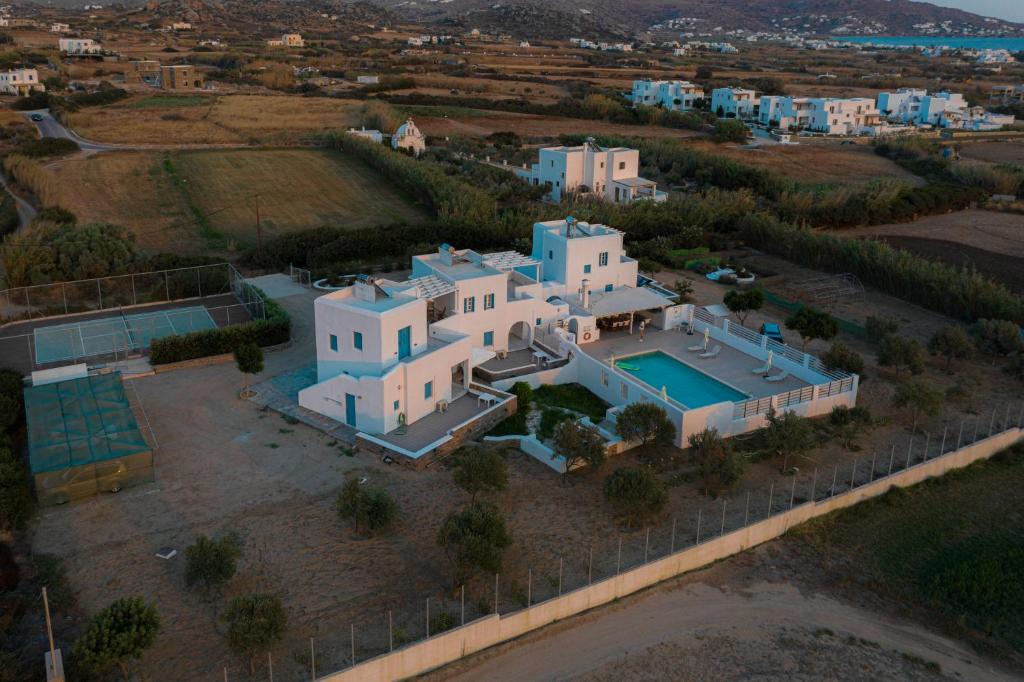 Bazén v ubytování Naxos Affinity Villas nebo v jeho okolí