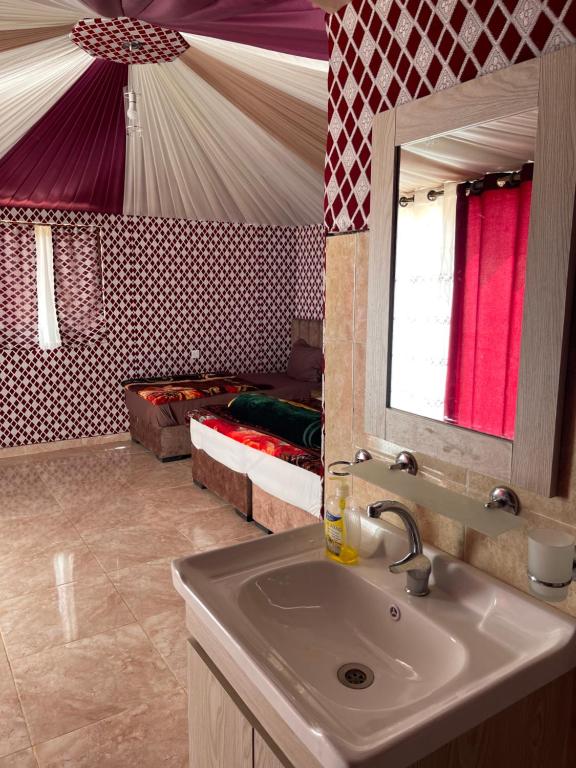 Phòng tắm tại Nikola luxury camp