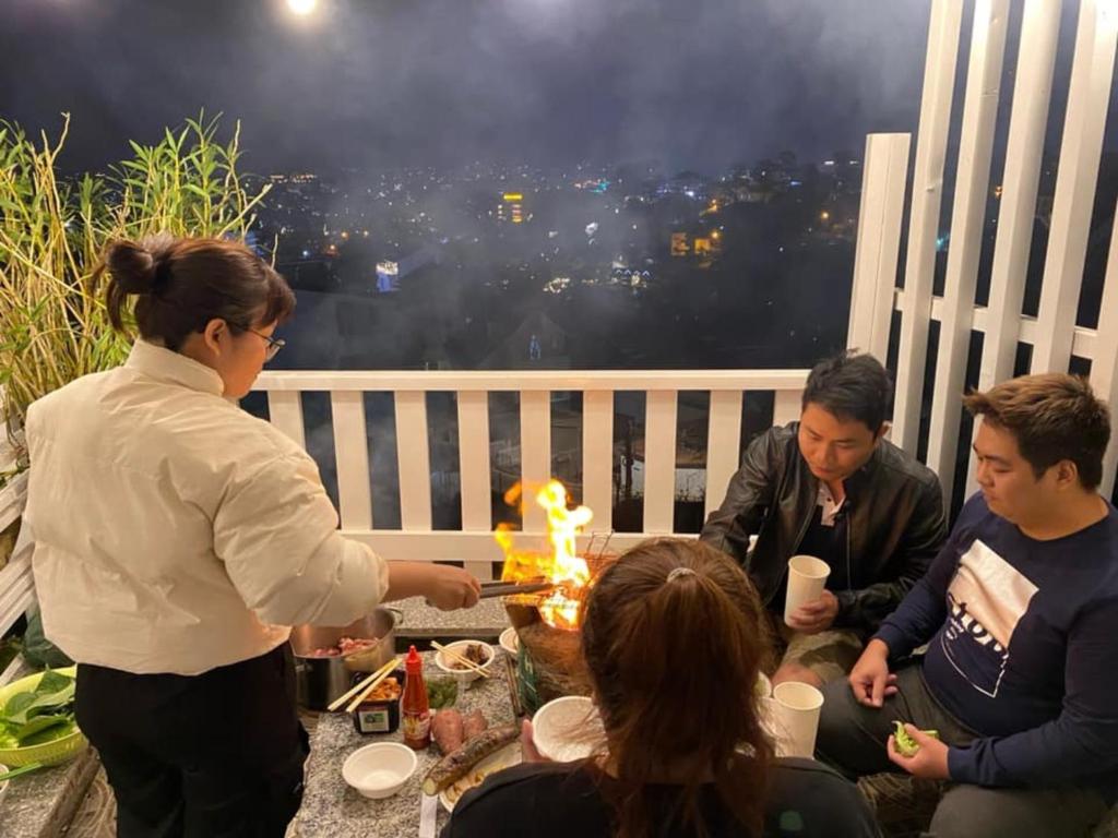 Cosy Hotel & Apartment Dalat - 11