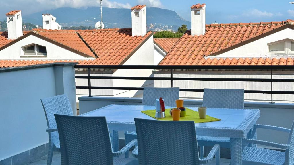 Imagen de la galería de M386 - Marcelli, trilocale con giardino e vista mare, en Marcelli