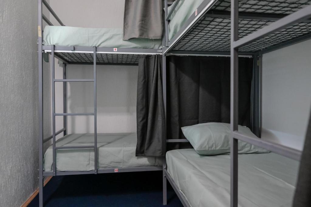 Postel nebo postele na pokoji v ubytování Hostel Best Skopje