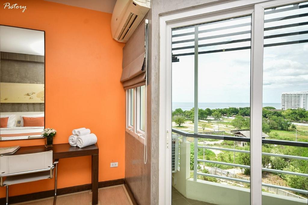 Balkón nebo terasa v ubytování Silathip Huahin Serviced Apartment & Hotel