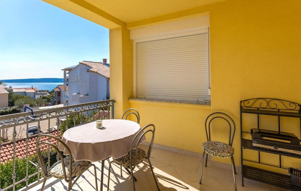 Balkón alebo terasa v ubytovaní 1 Bedroom Cozy Apartment In Krk