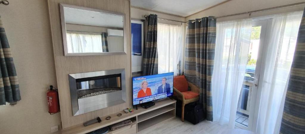 Fotografia z galérie ubytovania Détente et confort au Bois Dormant camping 4* MH240 v destinácii Saint-Jean-de-Monts