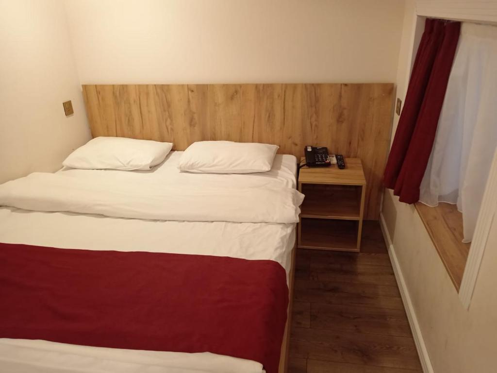 London Hotel and Guest House - Habitación Doble Presupuestar
