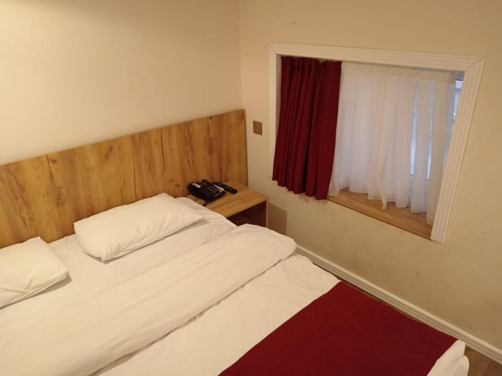 London Hotel and Guest House - Habitación Doble Presupuestar