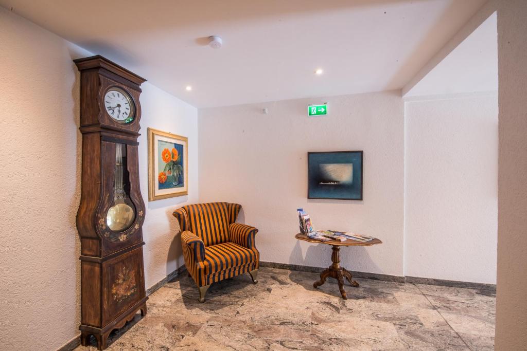 Posezení v ubytování Hotel am Yachthafen