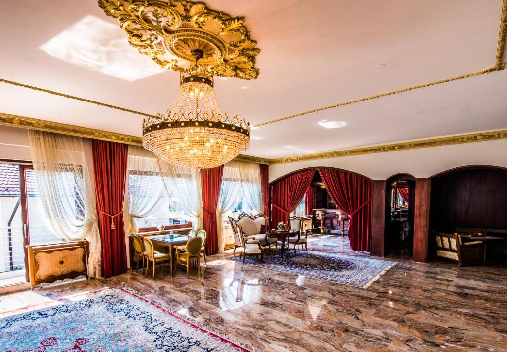 Posezení v ubytování Hotel am Yachthafen