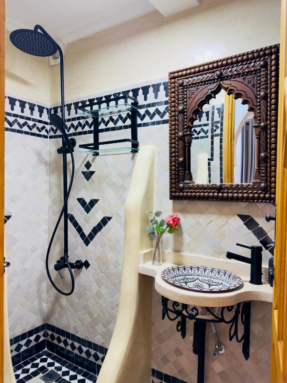 A bathroom at Dar MD