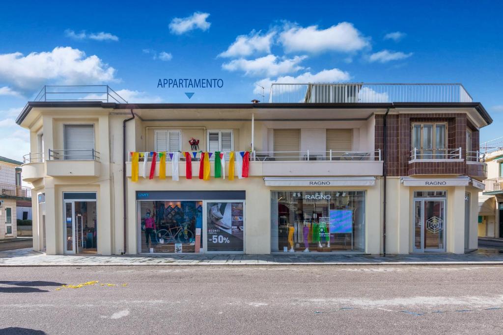 Viareggio sul Mare - Apartment With Sea View