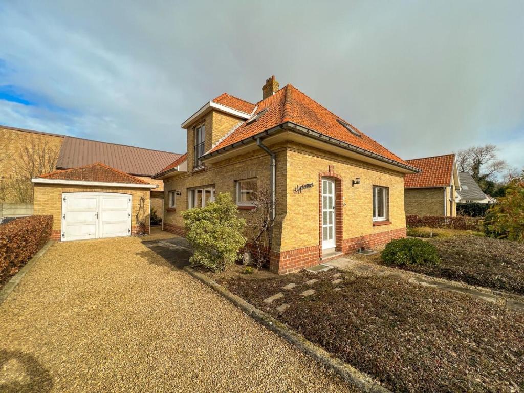 Hoone, kus puhkemaja asub