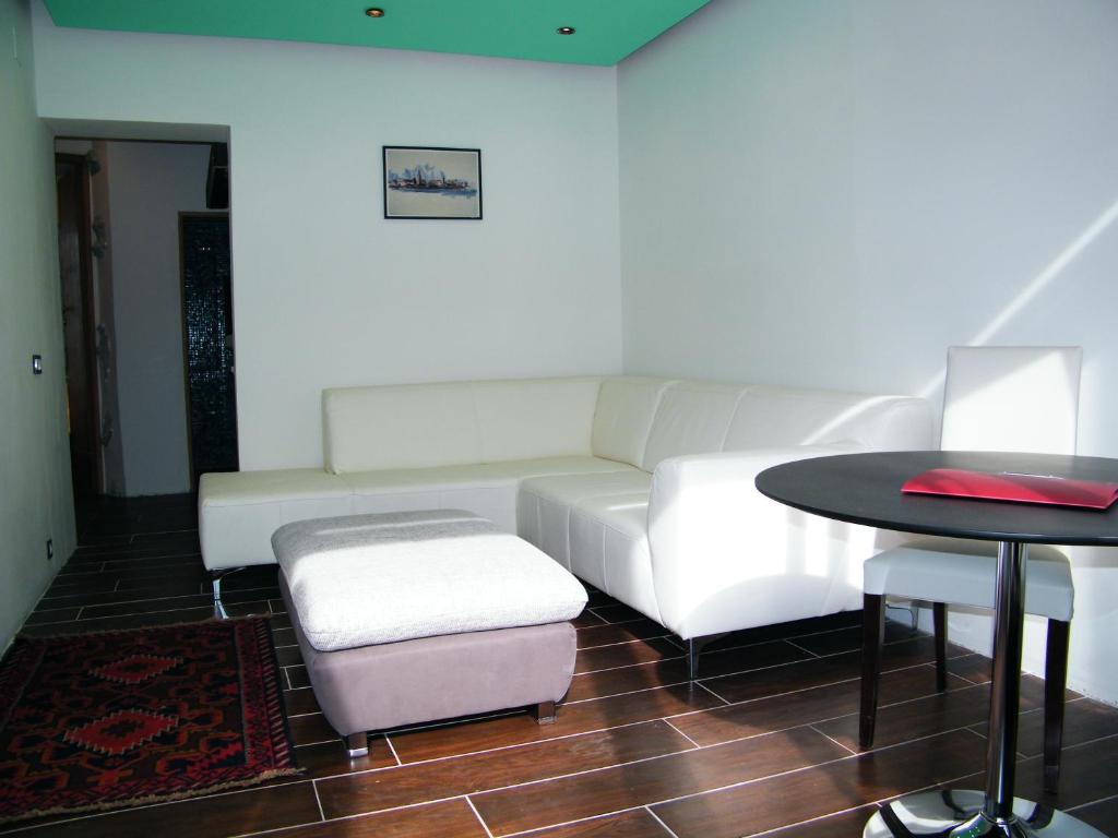 Posedenie v ubytovaní President Suites