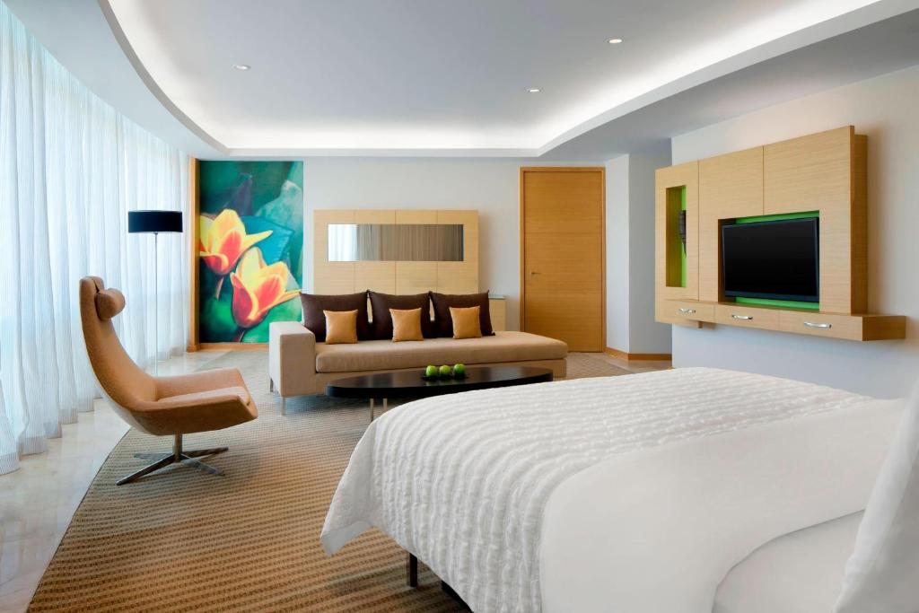 Le Meridien Cairo Airport - Ampia Suite Executive - Accesso Al Club Lounge