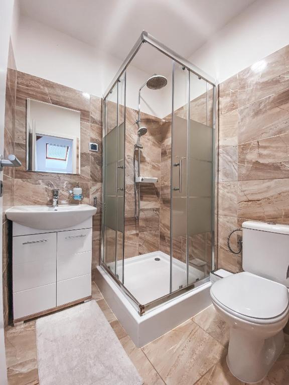 Blue Lotus Apartments - Resim 9
