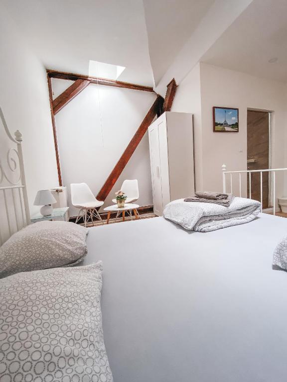 Blue Lotus Apartments - Resim 12