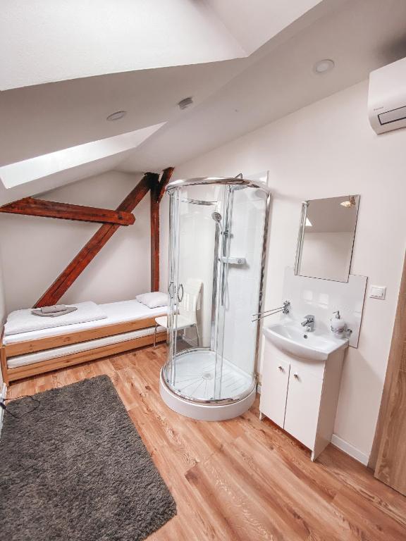 Blue Lotus Apartments - Resim 13