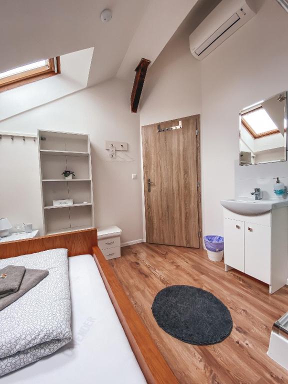 Blue Lotus Apartments - Resim 14