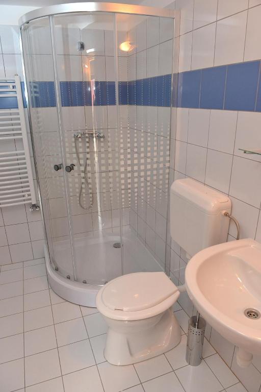 Koupelna v ubytování Rigófütty Vendégház