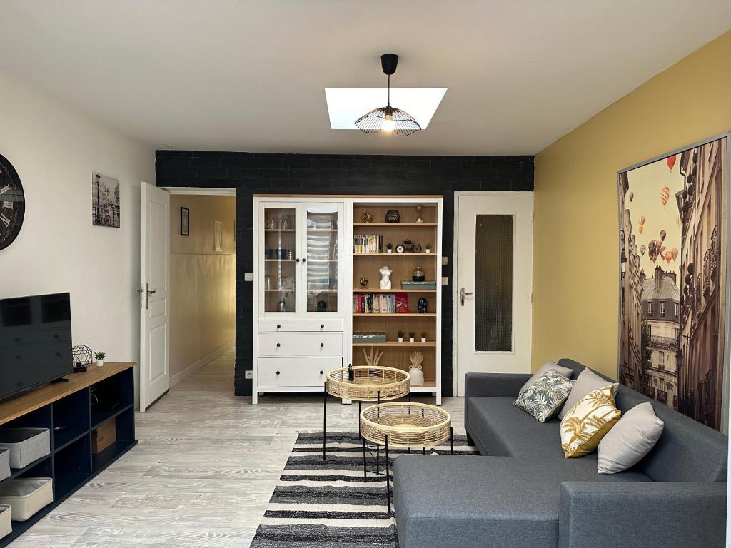 Et tv og/eller underholdning på Maison Lilloise 3 chambres