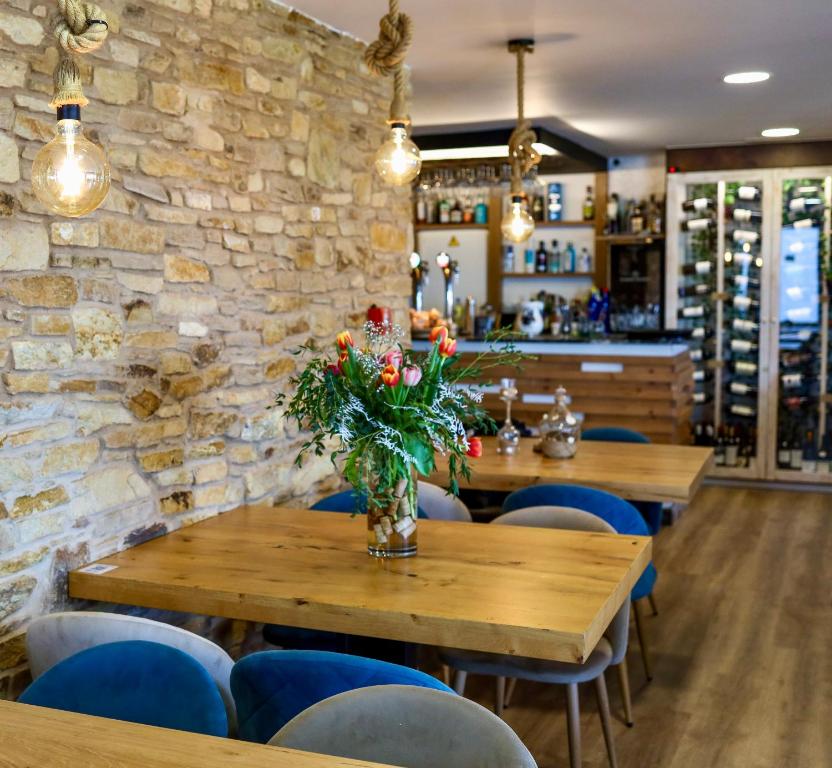 Un restaurante o sitio para comer en Playa de Camariñas