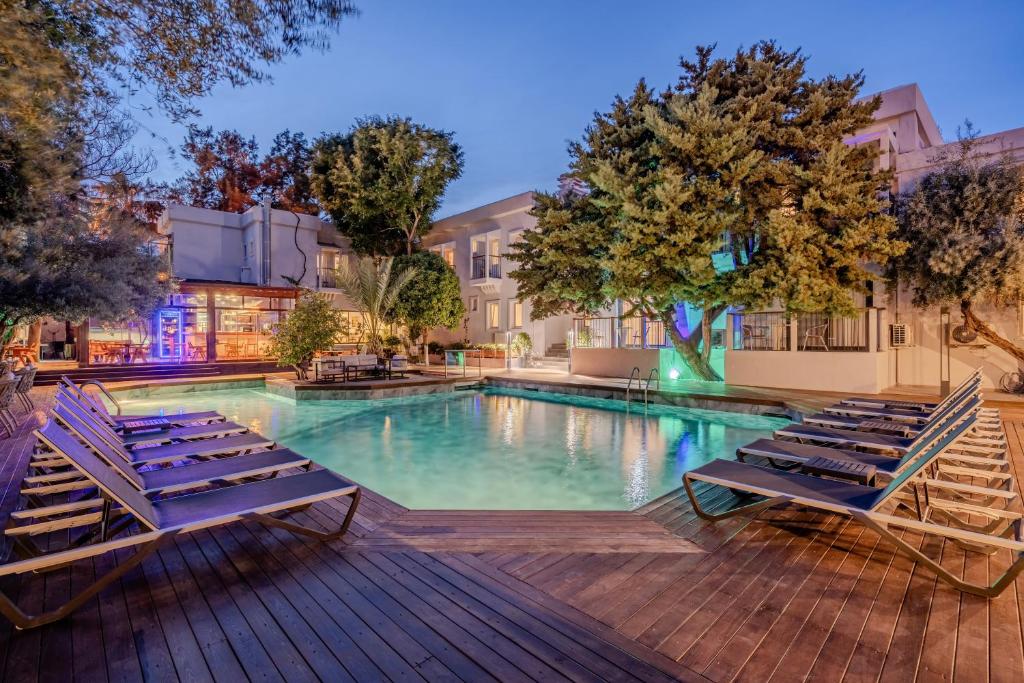The swimming pool at or close to Hotel Centro Bodrum