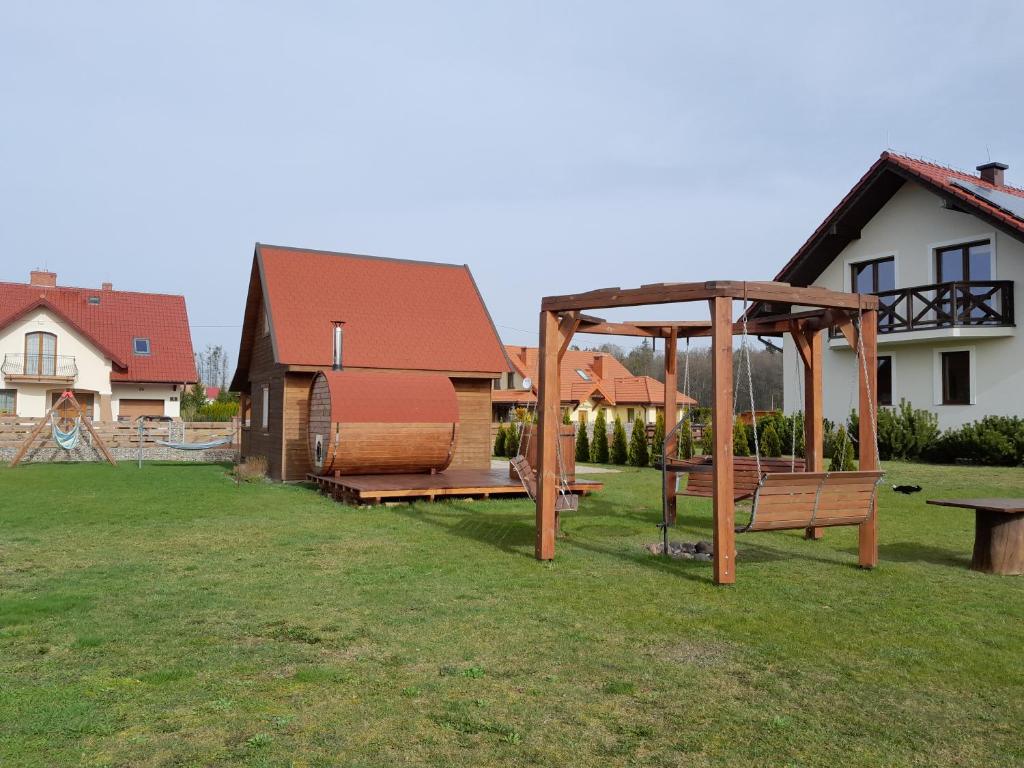 Herní místnost nebo prostor pro děti v ubytování Domek letniskowy Orzechowa